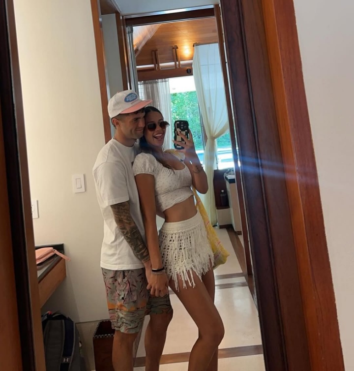 博鱼官网-表忠心🤣普利西奇接连辟谣与悉尼妹绯闻，进球手势献给现女友