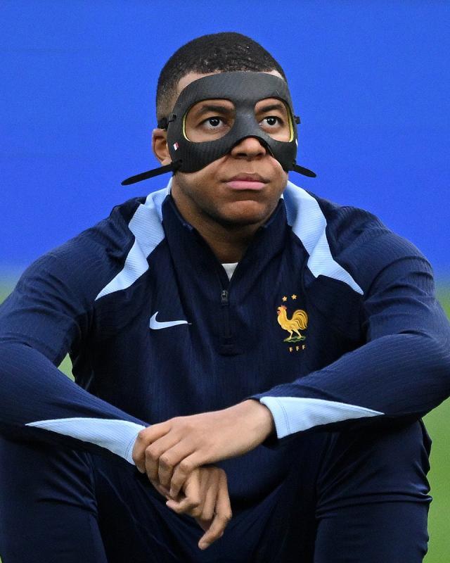 博鱼-姆总不在，格列兹曼带着法国前锋们表演花式浪射