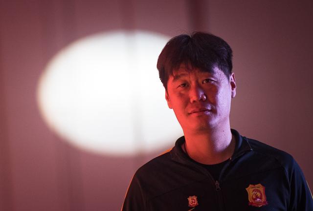 博鱼APP-【观察】李霄鹏挂帅国足，迟到11年的“约会”