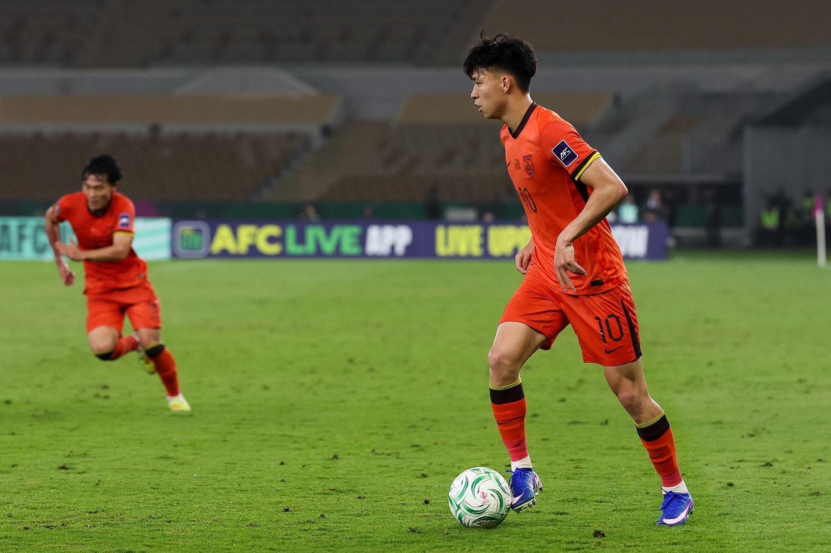 博鱼体育-国足2大新星!徐彬将上演狼队首秀,王钰栋收德甲豪门邀请未成行