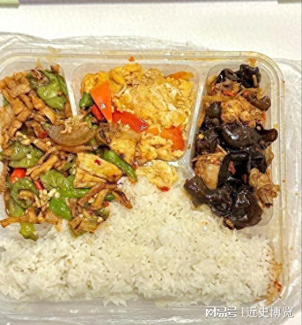 博鱼官网-北京下了死命令,2027年底前,所有中小学必须告别“校外配餐”