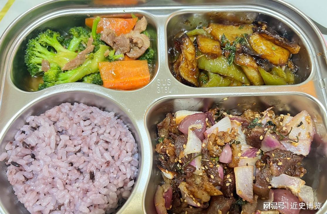 博鱼官网-北京下了死命令,2027年底前,所有中小学必须告别“校外配餐”