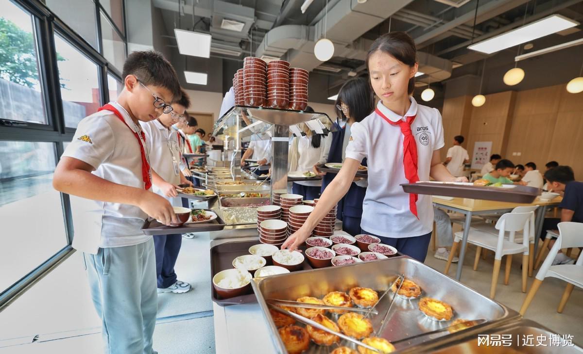 博鱼官网-北京下了死命令,2027年底前,所有中小学必须告别“校外配餐”