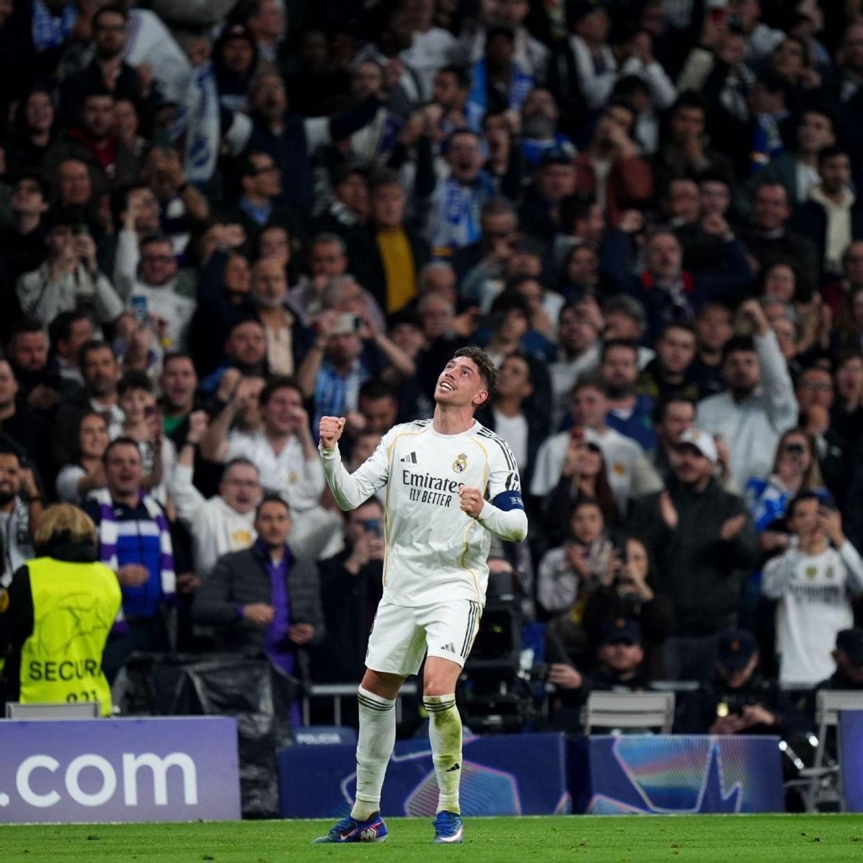 博鱼官网-“地球上最被低估的球员”完成史诗之夜！22分钟帽子戏法打爆曼城