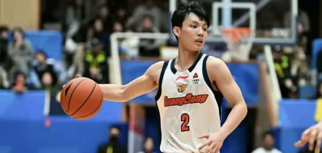 博鱼下载-CBA男篮动态更新！广东队vs江苏队，赛前带来广东队徐杰、陈家政、杜峰以及江苏队庞峥麟最新消息